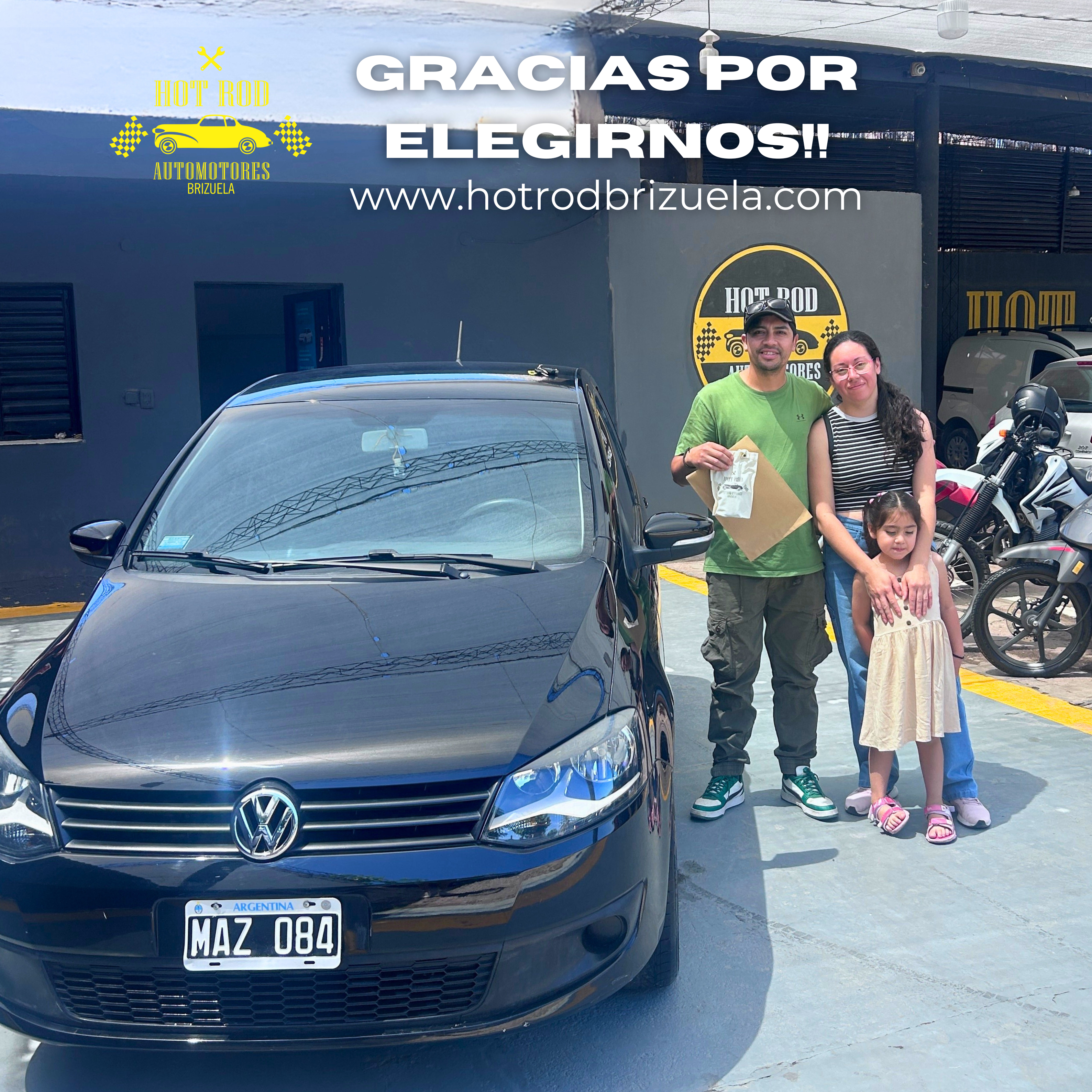 Familia con su Volkswagen entregado por Hot Rod Automotores